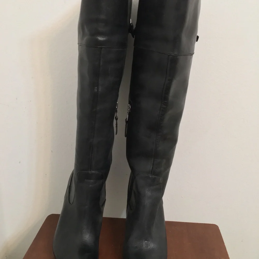 Lauren Ralph Lauren Knee Leather Boots Size 7B - Picture 5 of 15